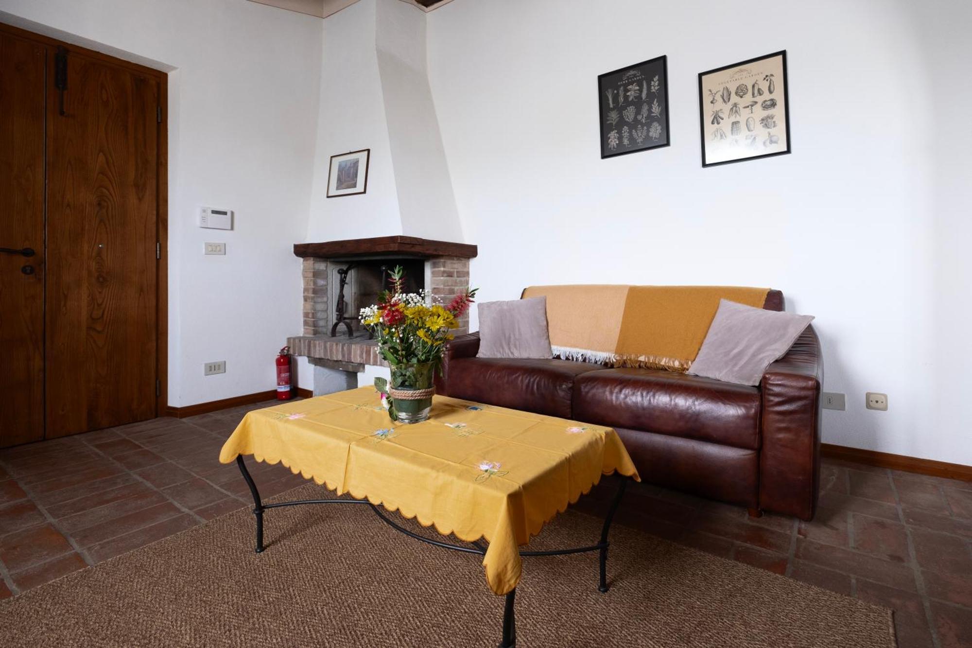 Ciggiano Agriturismo Borgo Sant'Ercolano מראה חיצוני תמונה